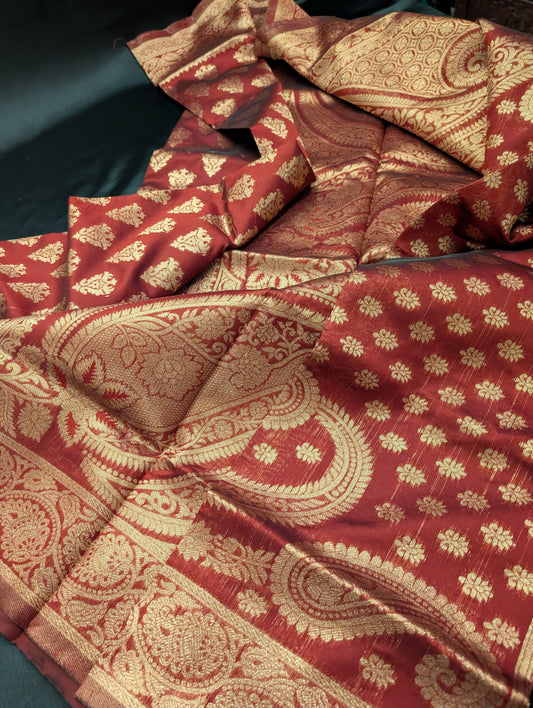 Maroon Red Designer Saree with Gold Work – Full Set