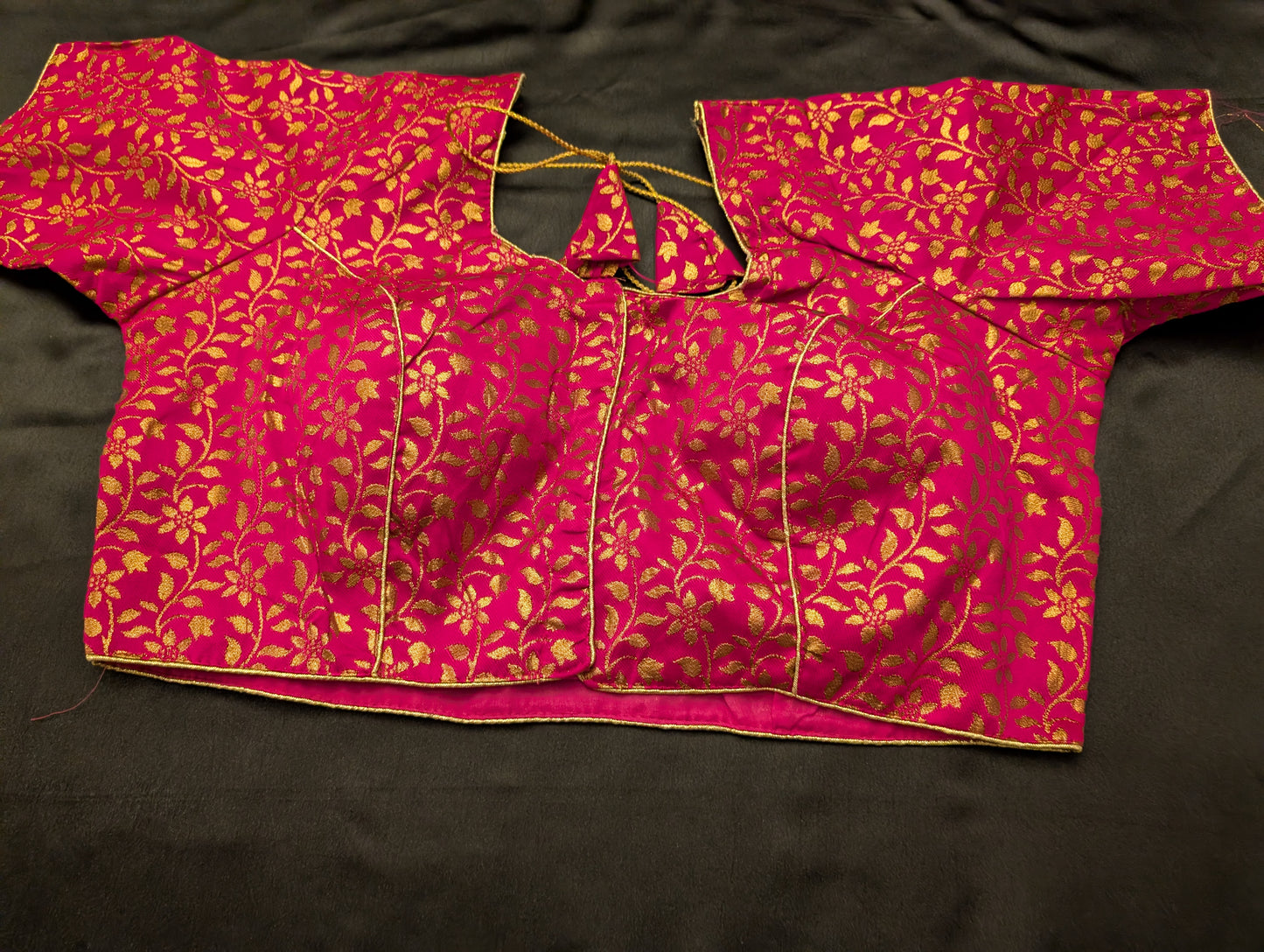 Blue Designer Pink Floral Print Saree – Full Set