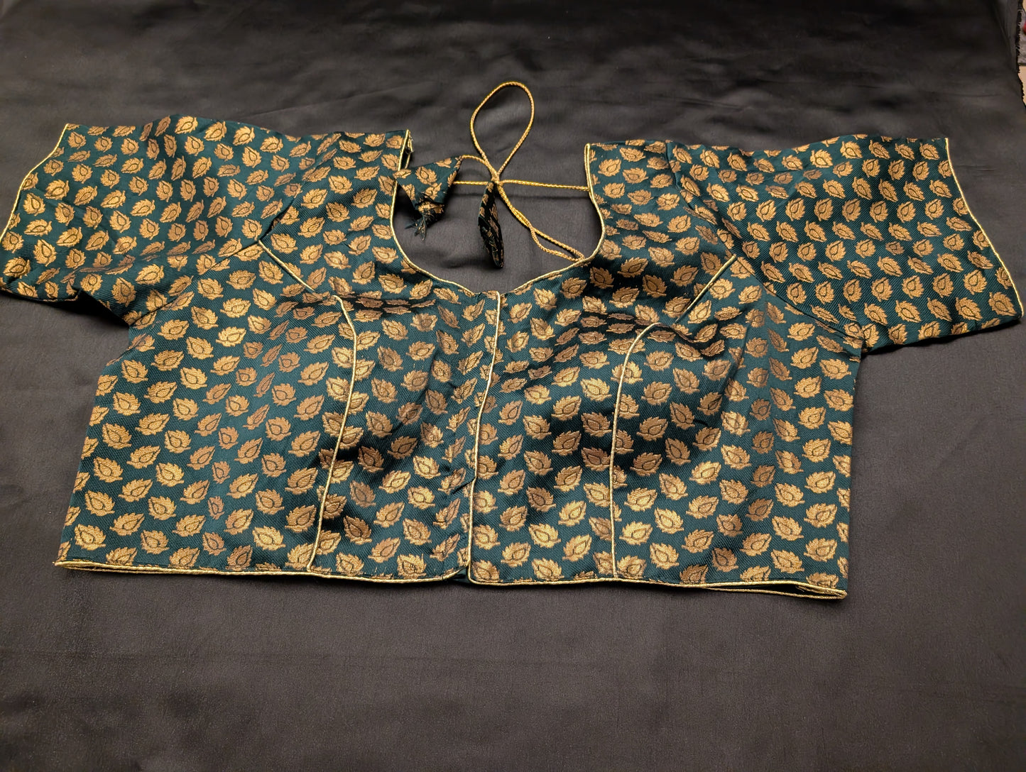 Light Blue to Yellow Designer Saree with Peacock Print & Navy Border – Full Set