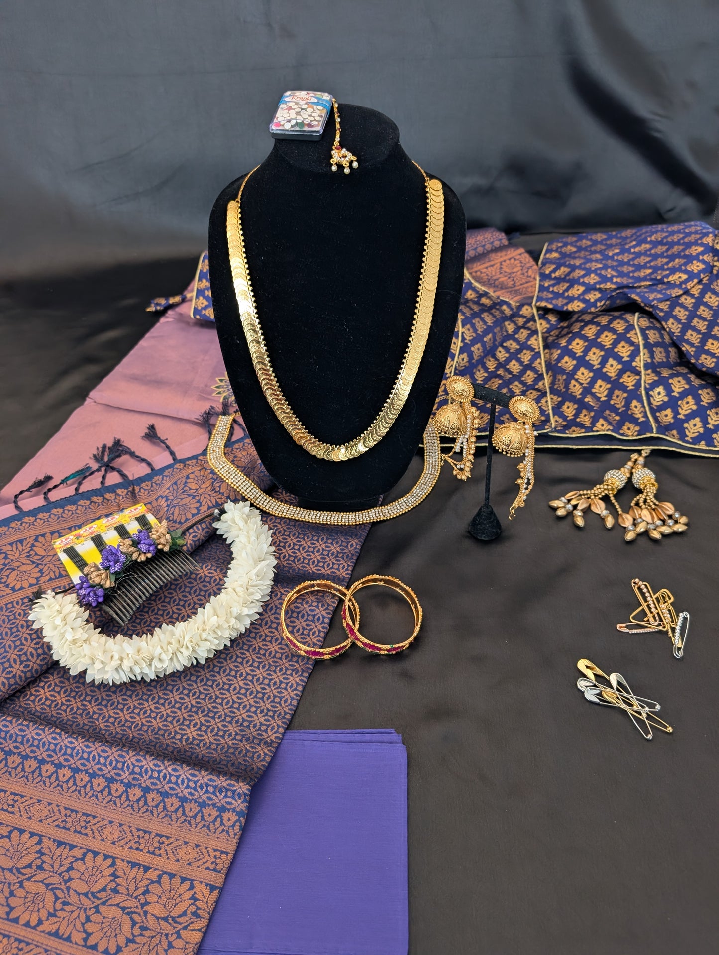 Purple Designer Saree with Bronze designs – Full Set