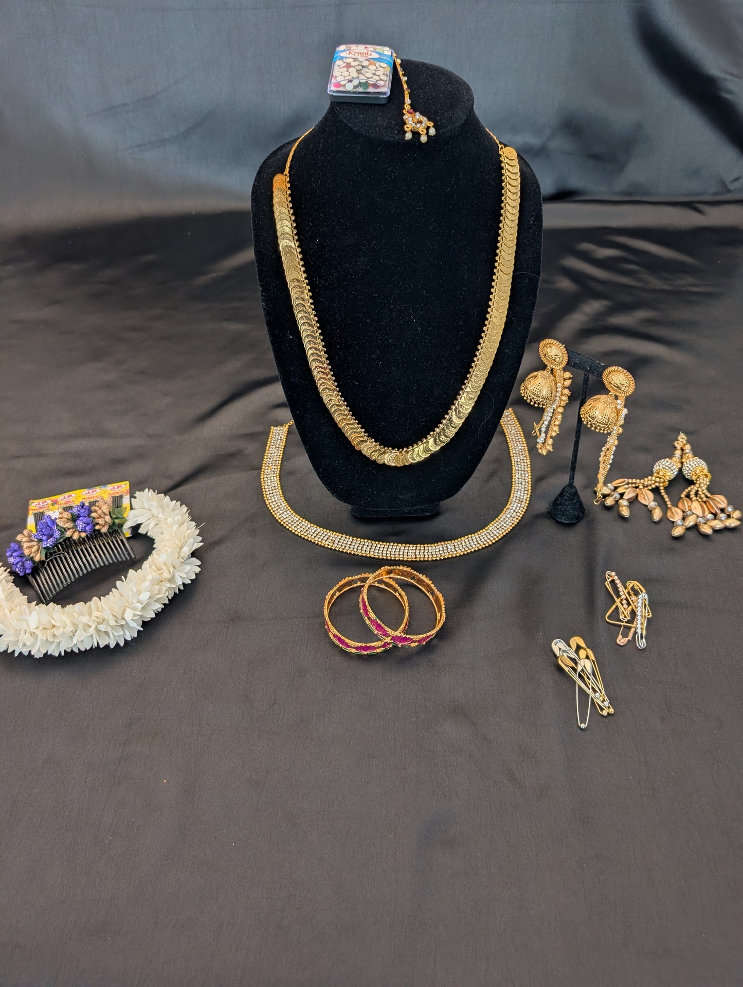 Purple Designer Saree with Bronze designs – Full Set