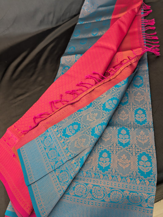 Blue Designer Saree with Gold Designs & Pink Headpiece – Full Set
