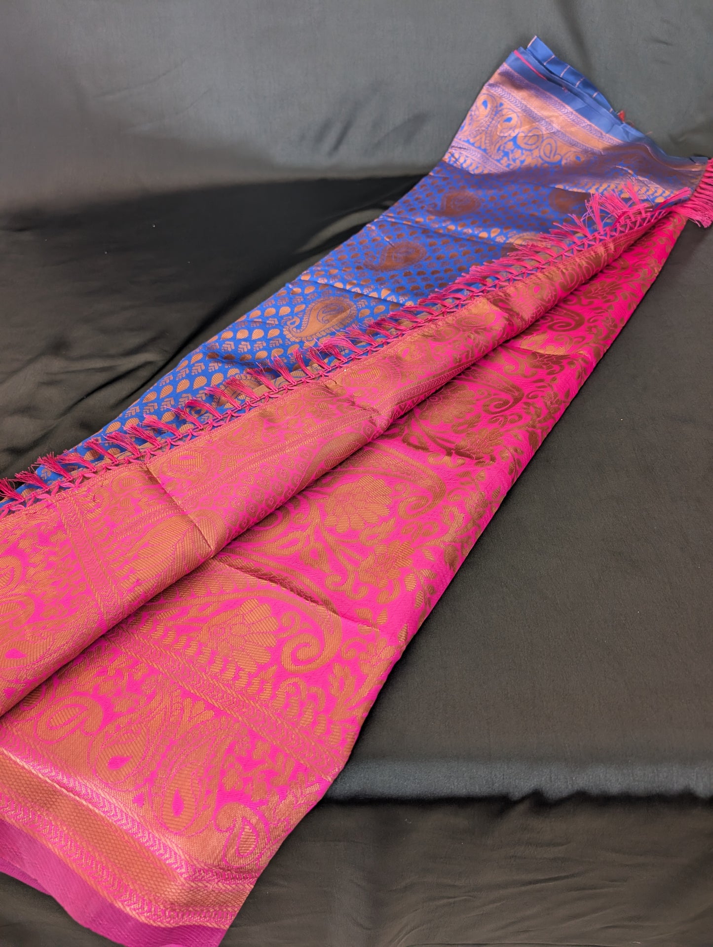 Blue Designer Saree with Pink Headpiece – Full Set